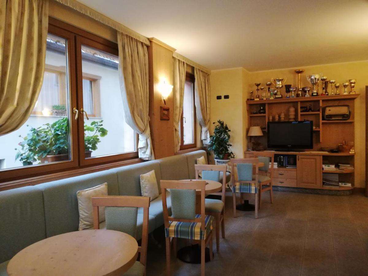 Park Hotel Santa Caterina Valfurva Exterior photo