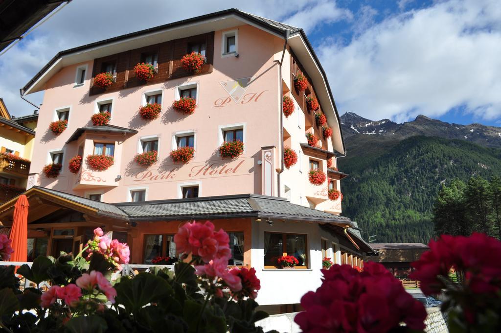 Park Hotel Santa Caterina Valfurva Exterior photo